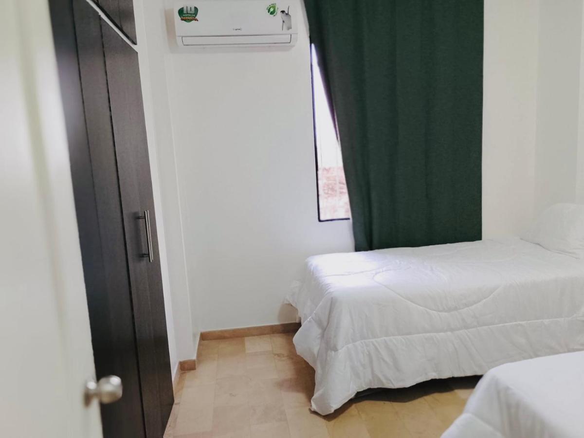 Large 2-Bedroom Apartment, Close To The American Consulate Guayaquil Eksteriør bilde