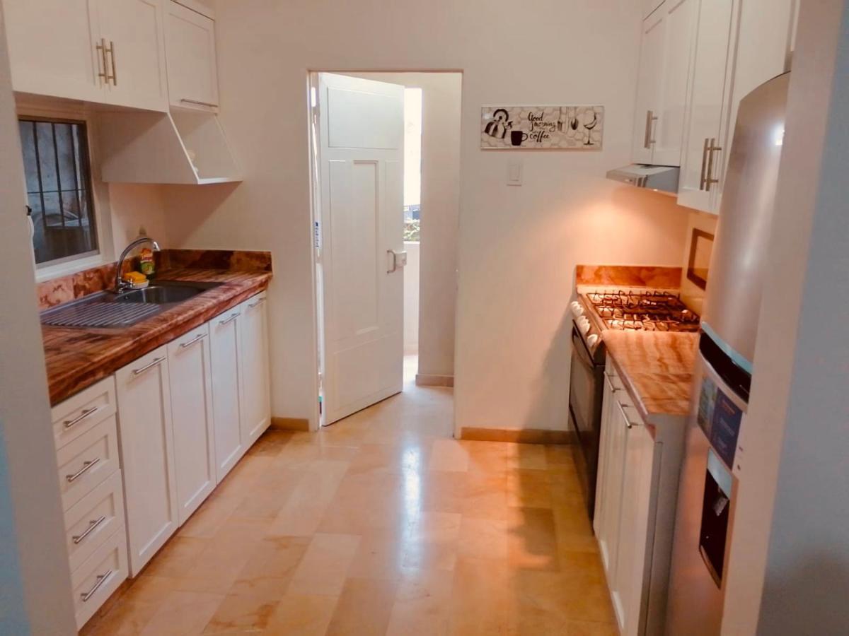 Large 2-Bedroom Apartment, Close To The American Consulate Guayaquil Eksteriør bilde