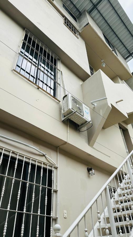 Large 2-Bedroom Apartment, Close To The American Consulate Guayaquil Eksteriør bilde